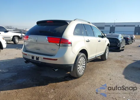 2014 Lincoln Mkx z USA, uszkodzony, nr VIN 2LMDJ6JKXEBL14827